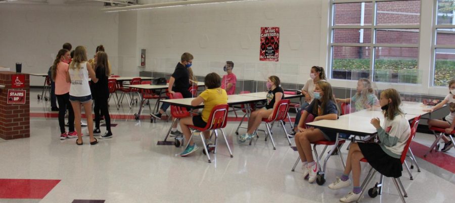 Student Government students sign in for their first meeting at the cafeteria during first period on Sept. 15.